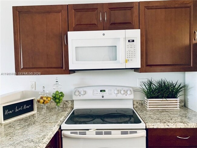 Photo - 9921 Nob Hill Ln Unit 9921