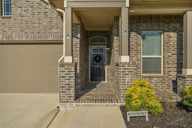 Photo - 821 Meadows Dr