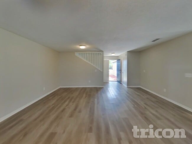 Photo - 6747 Long Meadow Cir S