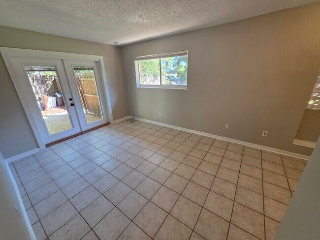 Photo - 126 Smith St