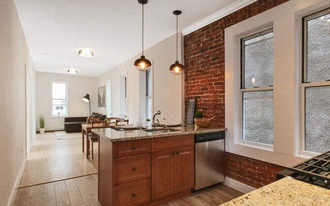 Photo - 265 Broadway