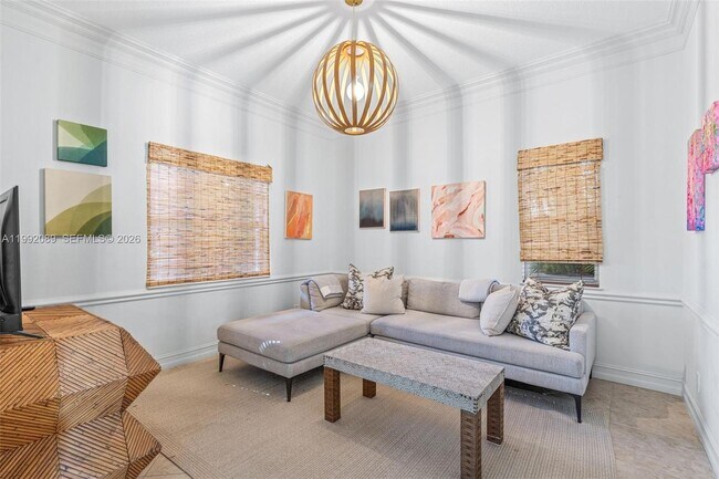 Photo - 375 Plymouth Rd