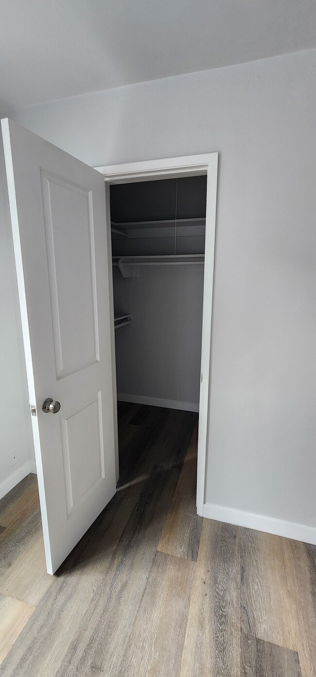 750 N Hayworth-21