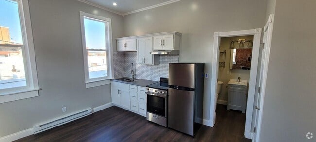 Building Photo - 118 1/2 E Sandusky St Unit 3 Rental