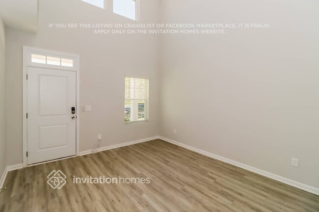 Photo - 1835 Commerce Dr