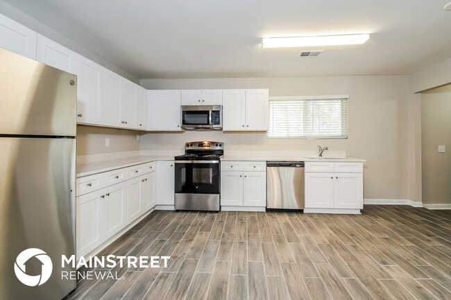 Photo - 3715 Meadowview Dr