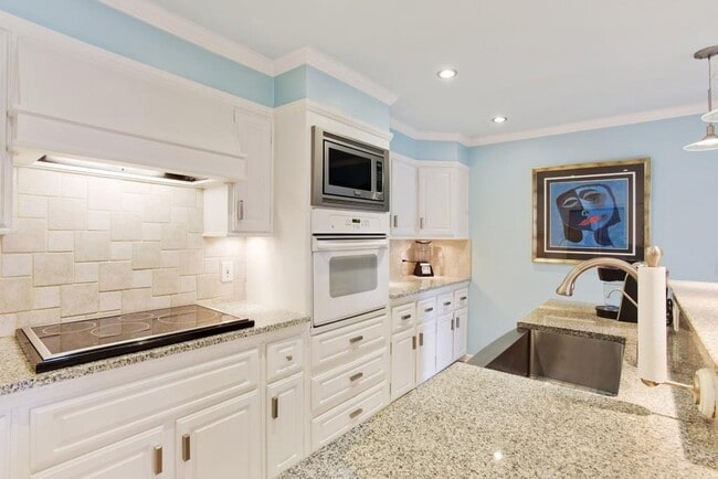 Photo - 8900 Carroll Manor Dr