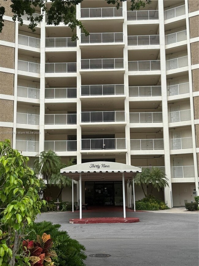 Building Photo - 2940 N Course Dr Unit 509 Rental
