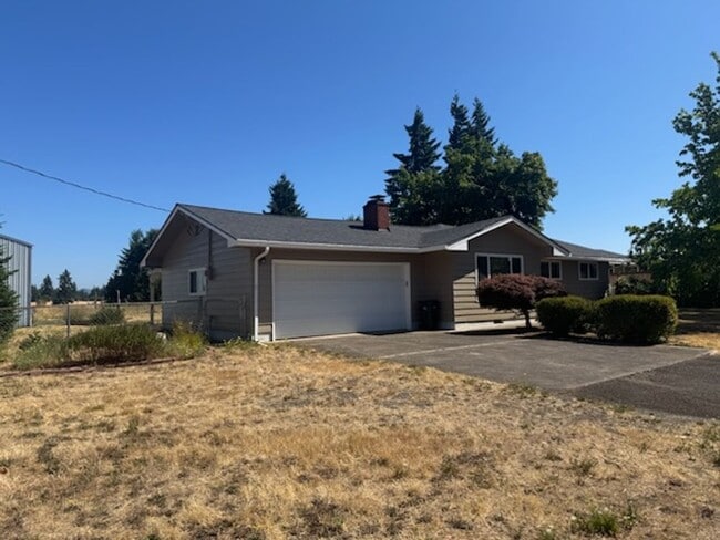 Building Photo - Spacious 4bed/2bath in desirable Pleasant ... Rental