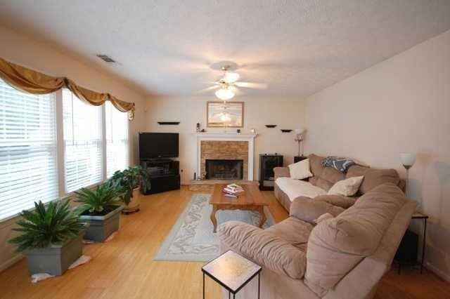 Photo - 4080 Fastnet Ln