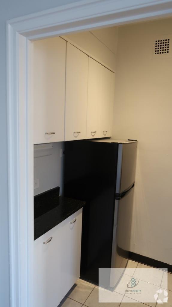 Building Photo - 534 W Stratford Pl Rental
