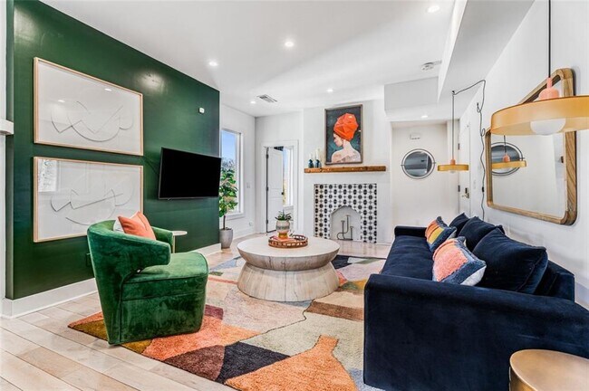 Photo - 724 Charles Allen Dr NE Unit 3