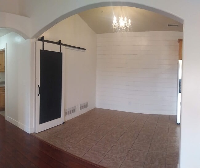 Photo - 1045 S 1700 W