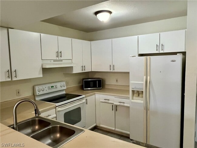 Photo - 8224 Key Royal Cir Unit 211