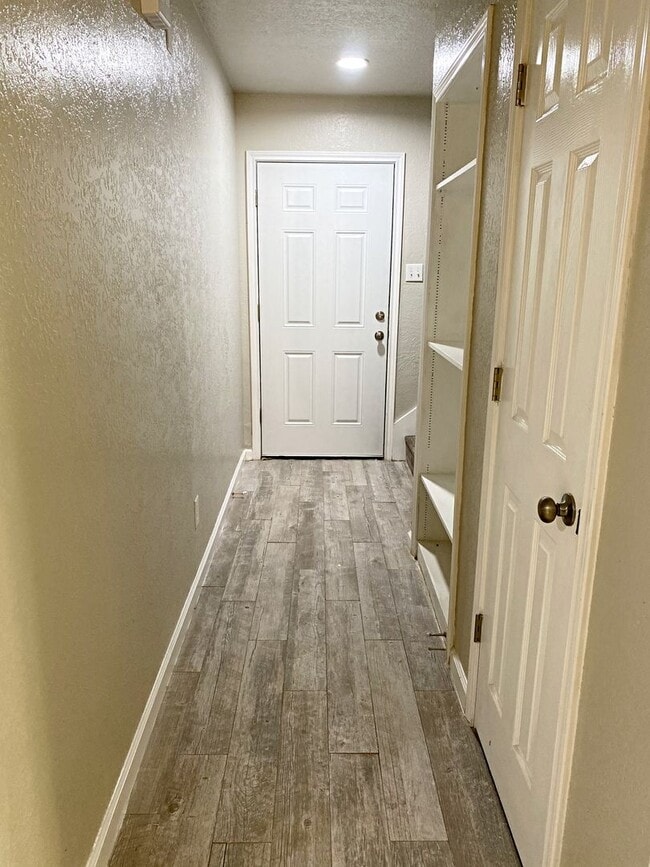 Photo - 7866 Gladys Ave