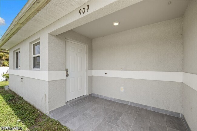 Photo - 909 Jaguar Blvd