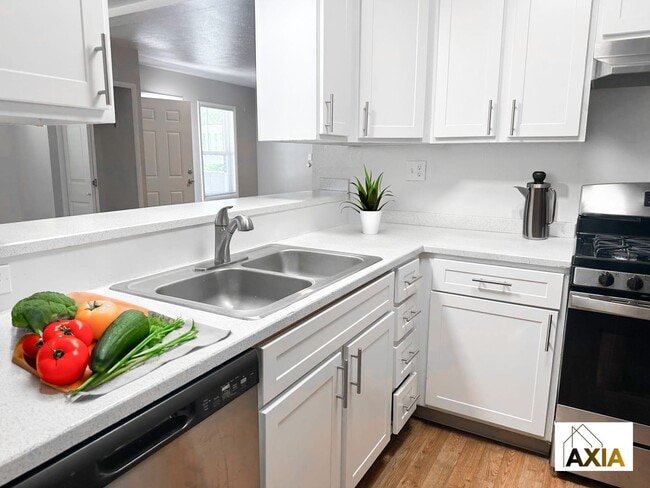 Photo - 715-723 19th Unit 717