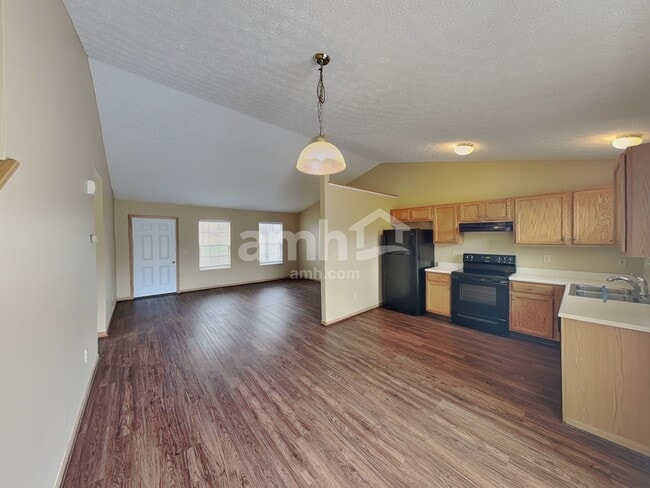 Photo - 88 Brooksedge Dr E