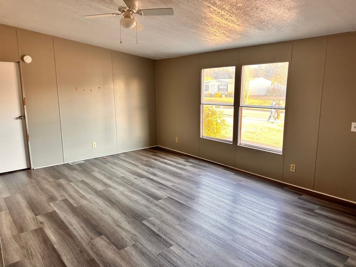 Photo - 3 BED 2 BATH FOR RENT IN FAYETTEVILLE NC