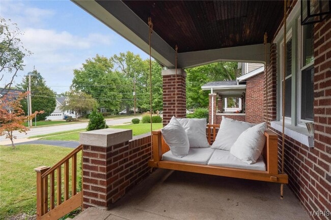 Photo - 970 Kirkham Ave