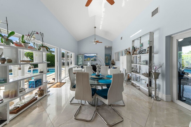 Photo - 1516 SE 10th St