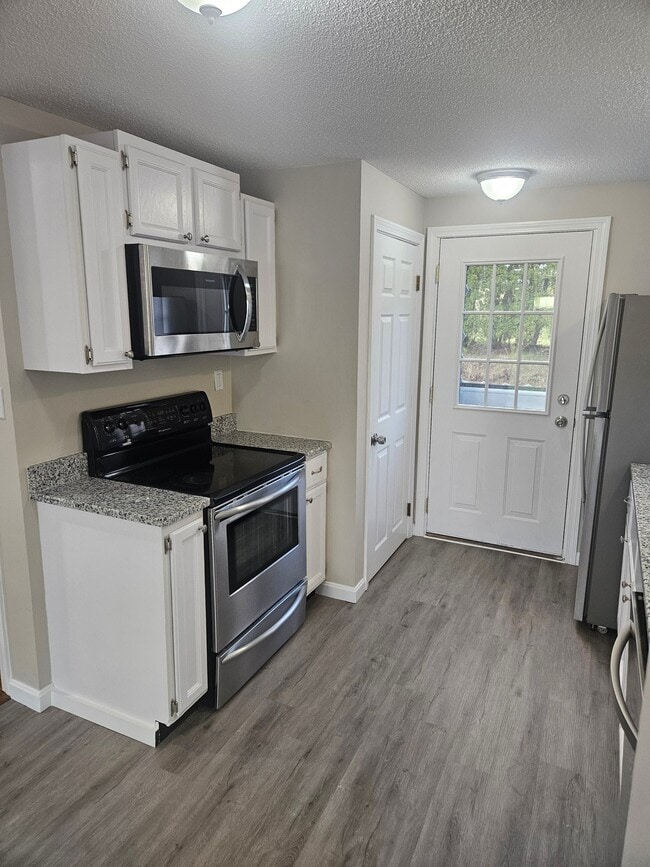 Photo - 264 Richards Ave