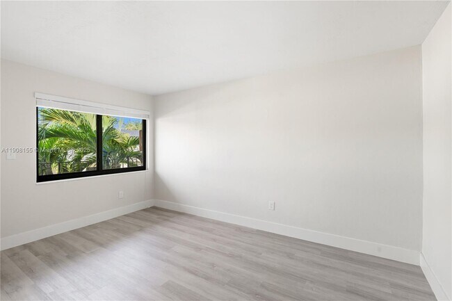 Photo - 1330 W 29th St Unit 25