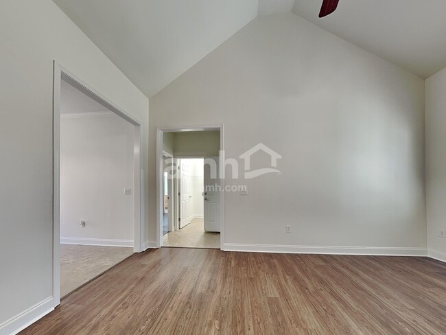 Photo - 24 Lakewood Ct NW