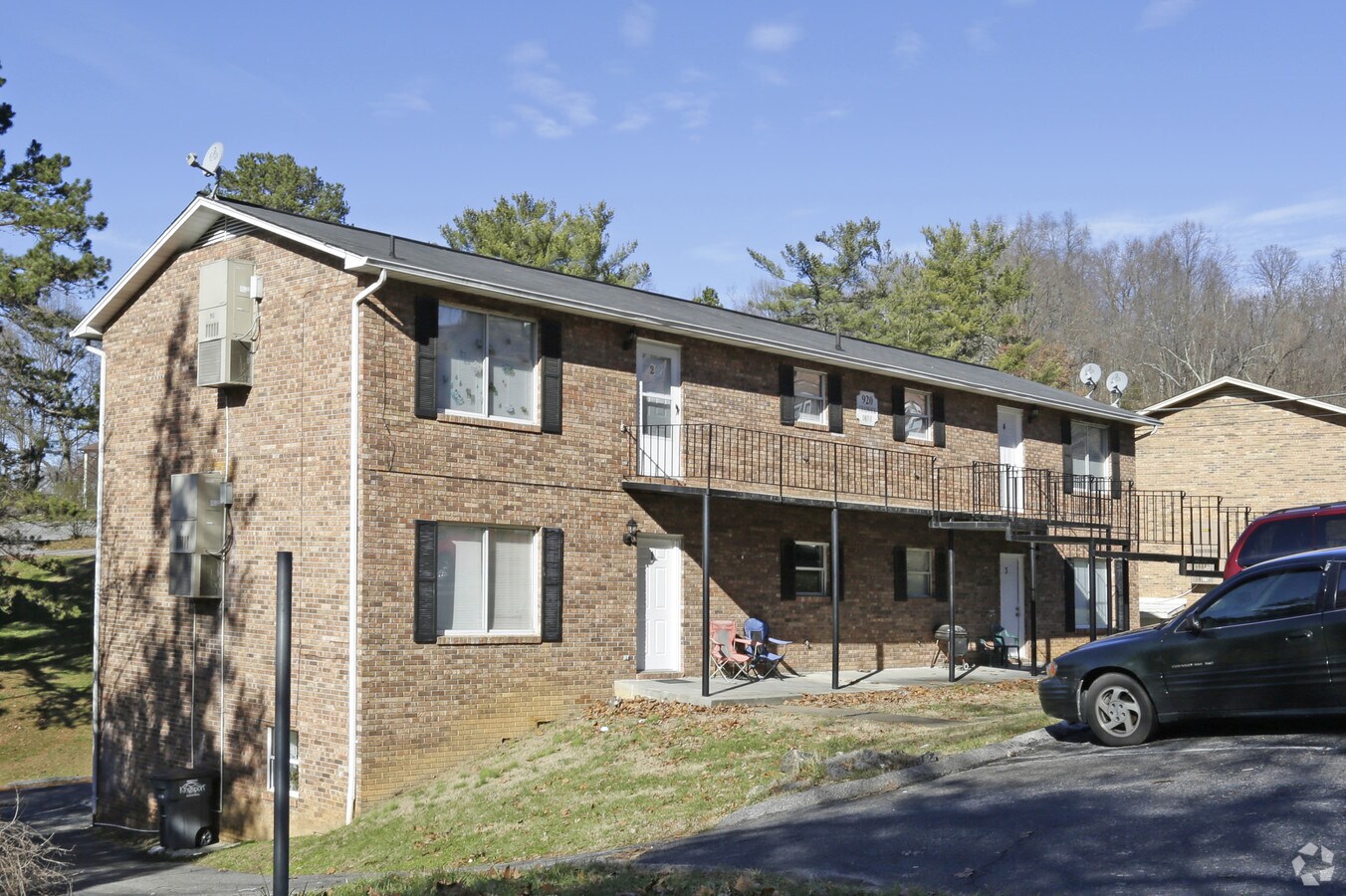 Chadwick Apartments - CHADWICK APARTMENTS