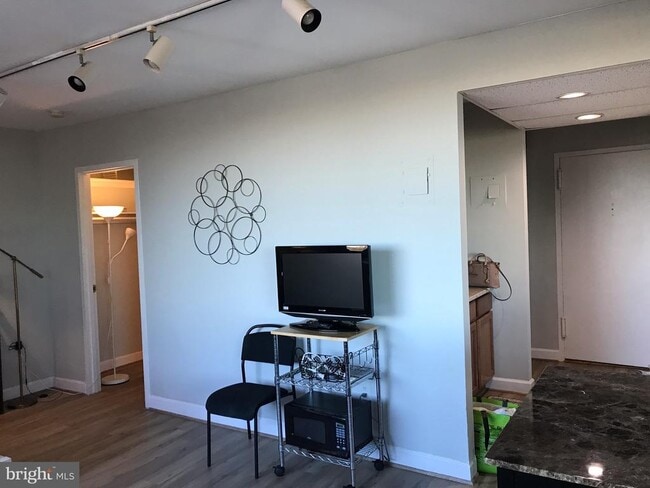 Photo - 1011 Arlington Blvd Unidad 826