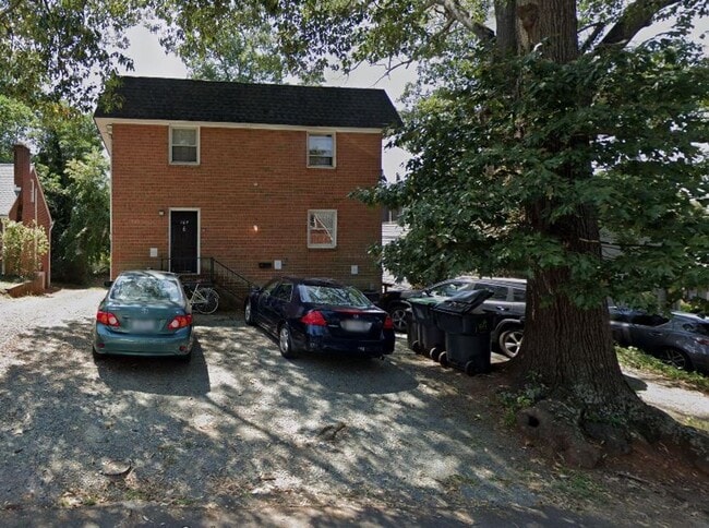 Building Photo - 109 Kent Terrace Unit D
