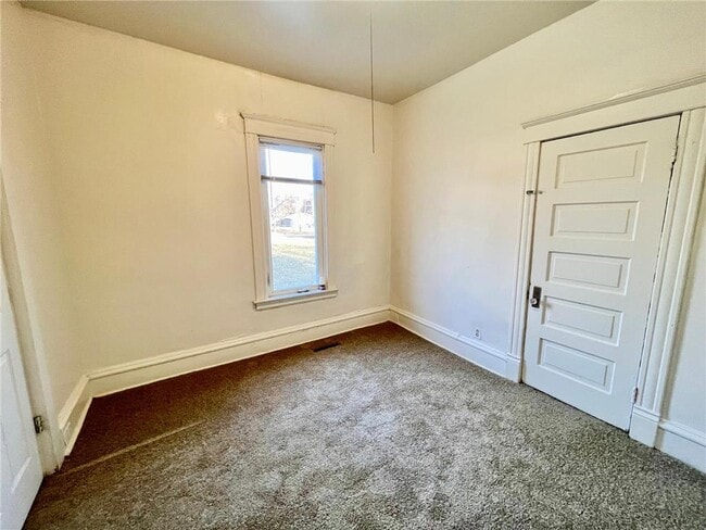 Photo - 4th Street Unit 1