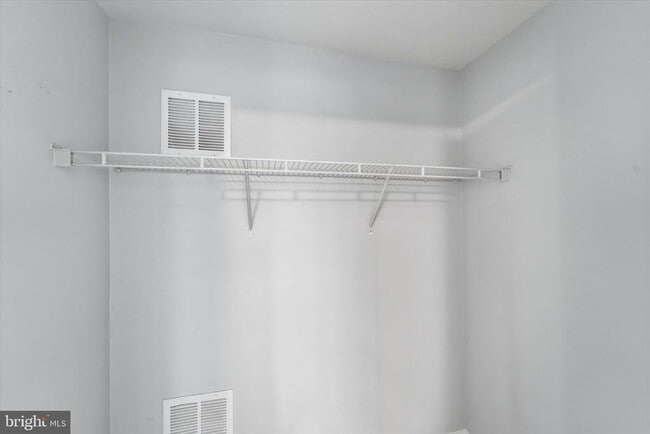 Photo - 2425 Huntington Park Dr