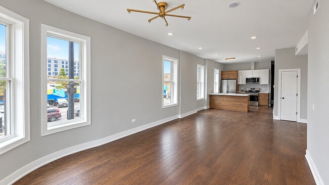 2024 S Ashland Ave Unidad 1