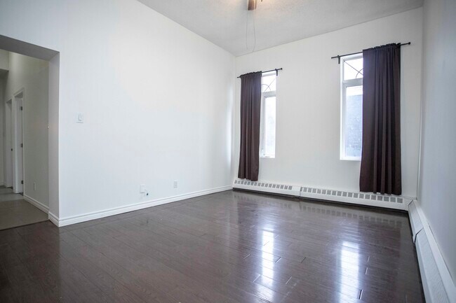 Photo - 27 Bridge St