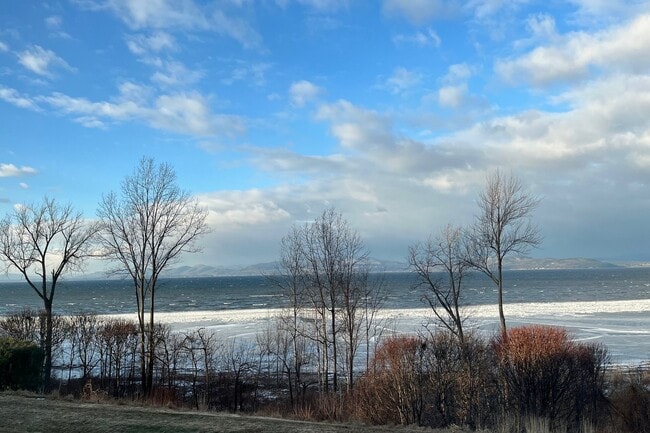 Photo - 22 Northshore Dr