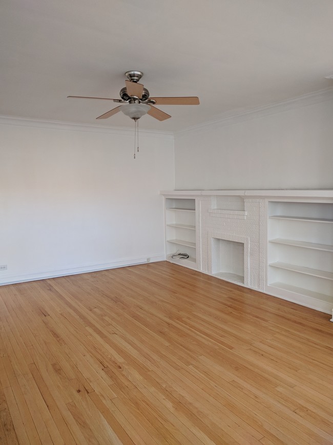 Living Room - 2234 N Campbell Ave Apartment Unit 2nd