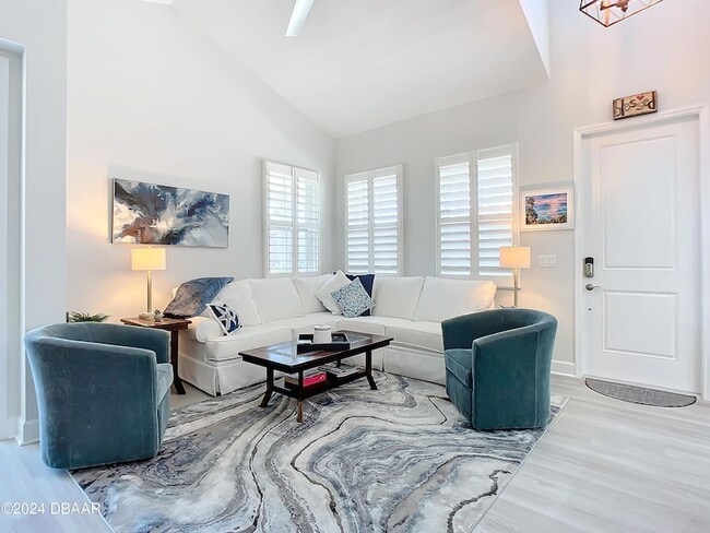 Photo - 538 High Tide Ln