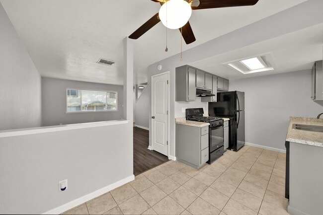 Photo - Heather Ridge Apartments