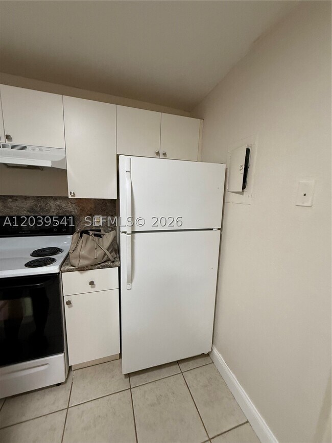 4205 N University Dr Unidad 309