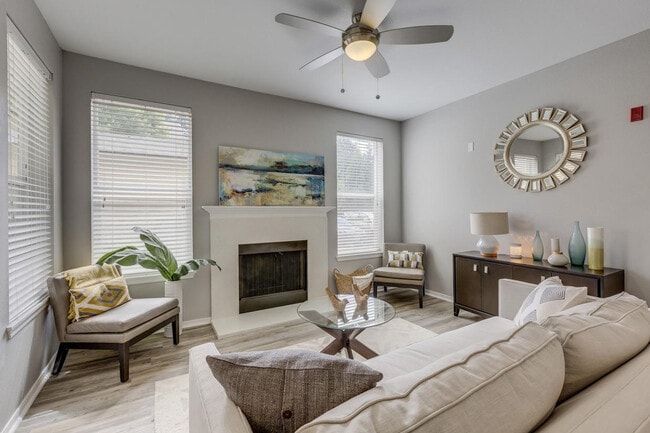 Photo - 15023 SW Millikan Way Unidad ID1280592P