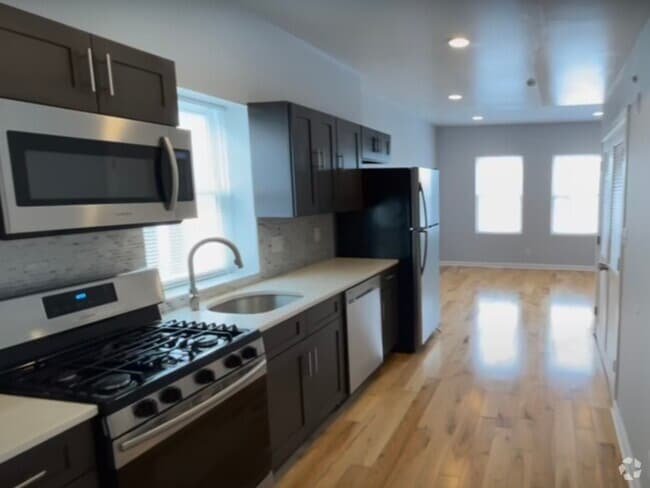 Building Photo - 3621 Spring Garden St Unit 3 Rental