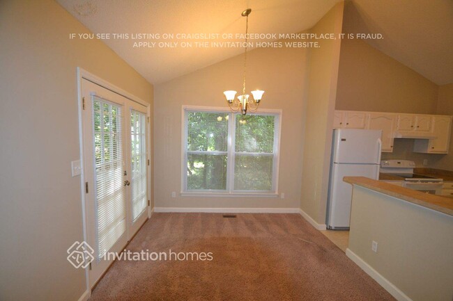 Photo - 2704 Kempsford Pl