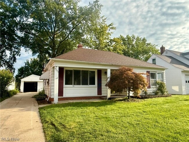 5363 Summit Rd