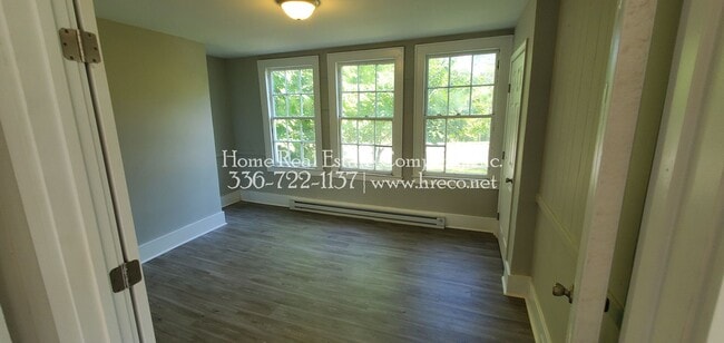 Photo - 926 N Jackson Ave