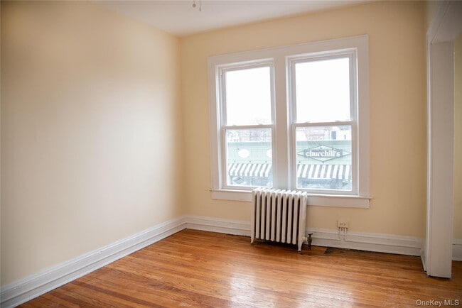 Building Photo - 17A Park Ln S Unit 1