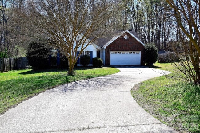 Photo - 614 Meadowbrook Dr