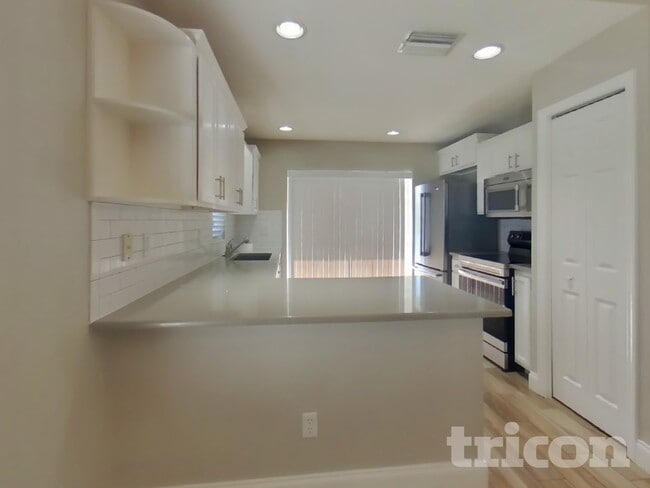 Photo - 10123 41st Ct E