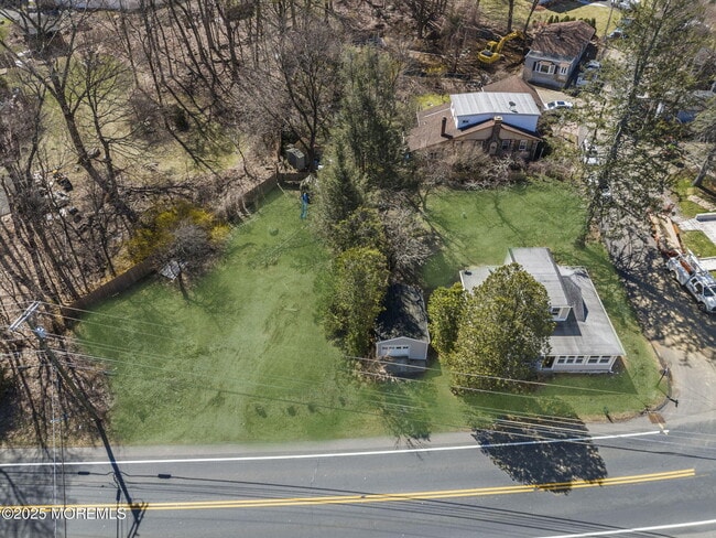 Photo - 728 Glen Rd