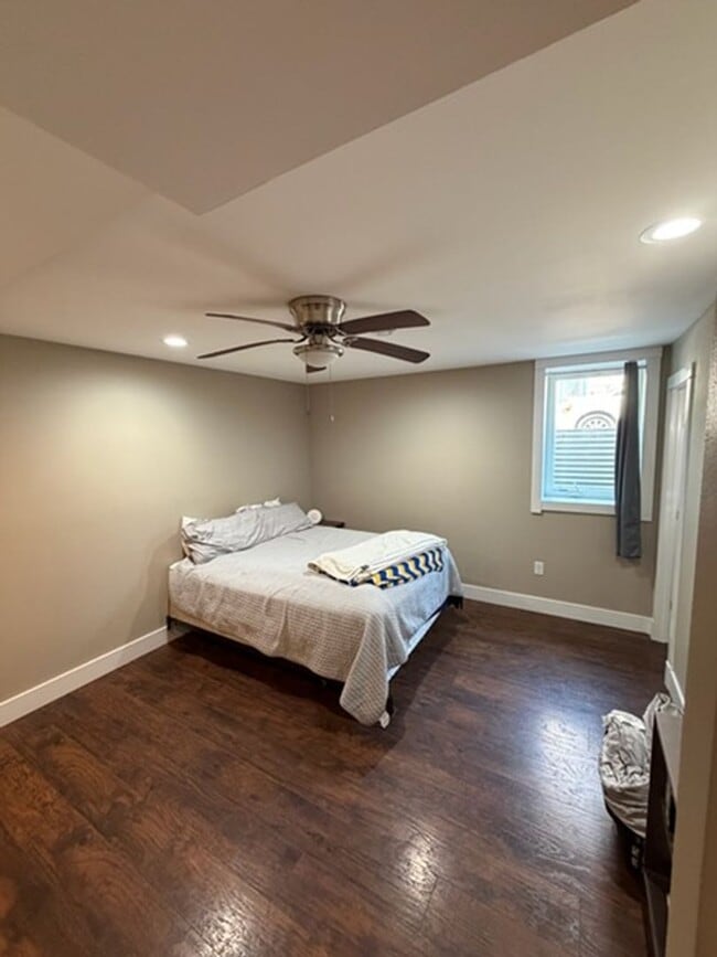 Photo - 2 Bedroom Apartment Near DTSF Unidad 814 1/2 S Main